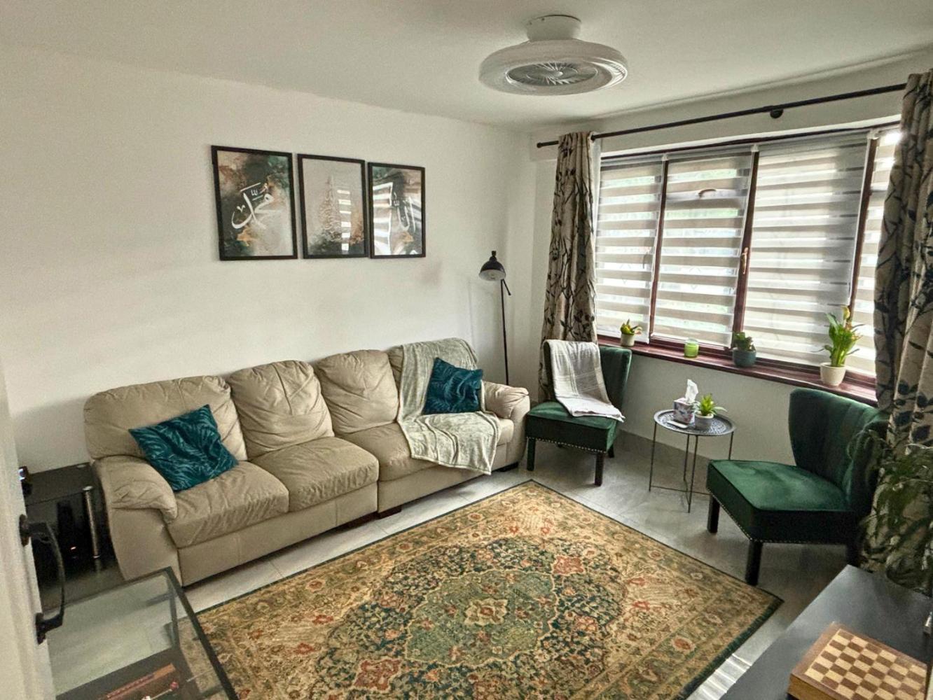 Charming And Cosy London Home, Garden, Parking & Family Fun Митчам Экстерьер фото